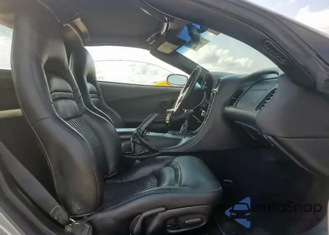 2004 Chevrolet Corvette z USA, uszkodzony, nr VIN 1G1YY22G745132403